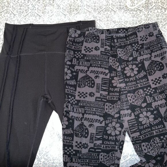 Fabletics leggings and flared pants bundle set size L  - Picture 2 of 12